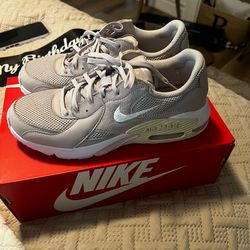 Brand new women Nike