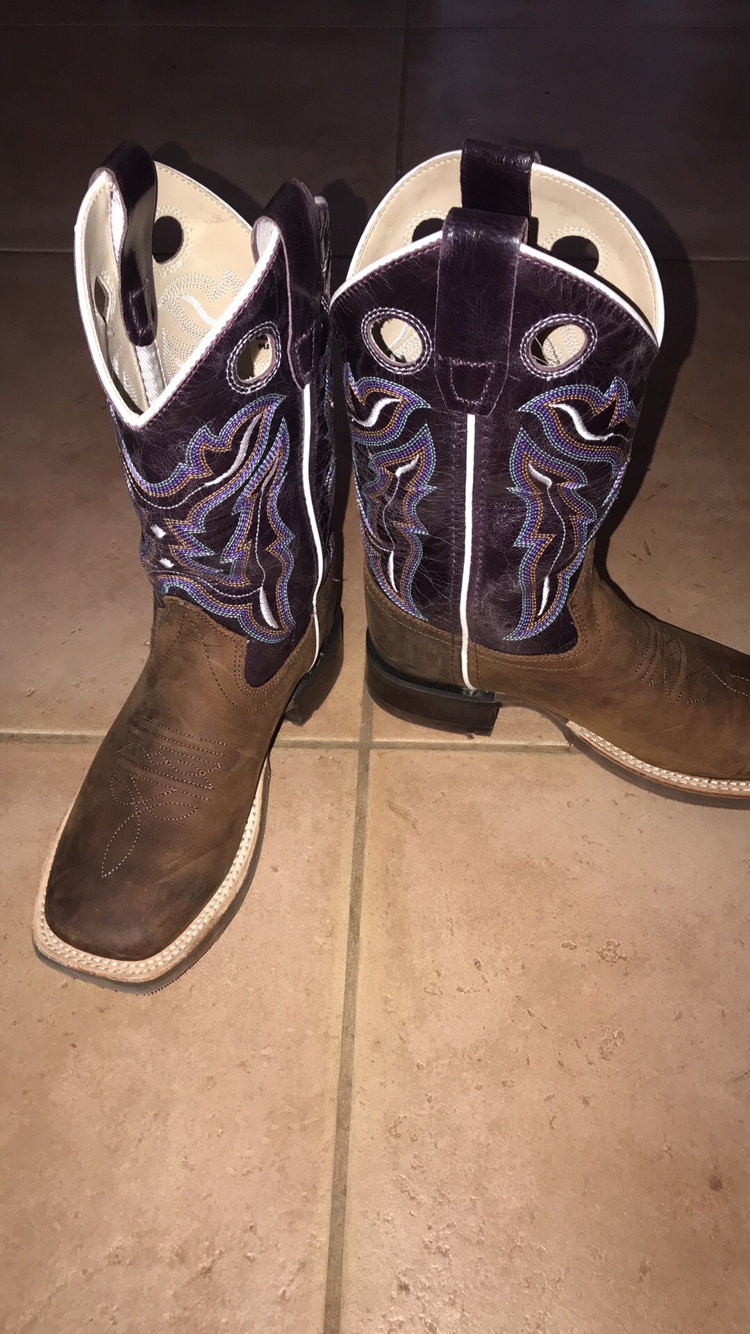 Young girls cowboy boots