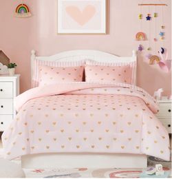 Girl’s Pink & Gold Hearts Comforter Set