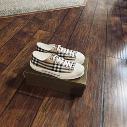 Burberry Nova Trainers