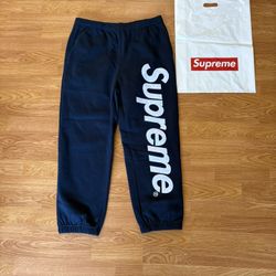 Supreme Navy blue Sweats
