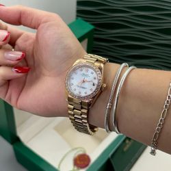 WATCH FOR LADYS 🔥