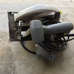 Craftsman Evolv 7” Circular Saw