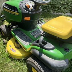 2019 John Deere E130 Lawn Mower