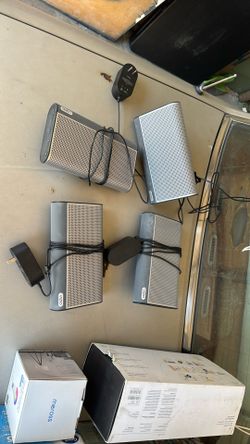 4 Vizio Speakers 🔊