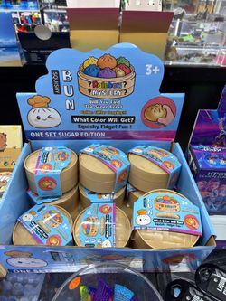 Dim sum dumpling squishy toy
