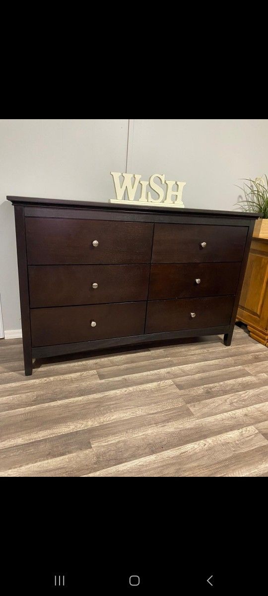 BEAUTIFUL ESPRESSO COLOR 6 DRAWERS LONG DRESSER