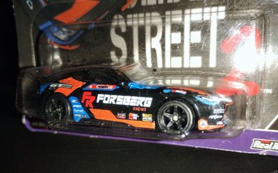 HOT WHEELS PREMIUM ‘SLIDE STREET 2’ 1:64 SCALE DIE-CAST ~ 2023 NISSAN Z (1/5)