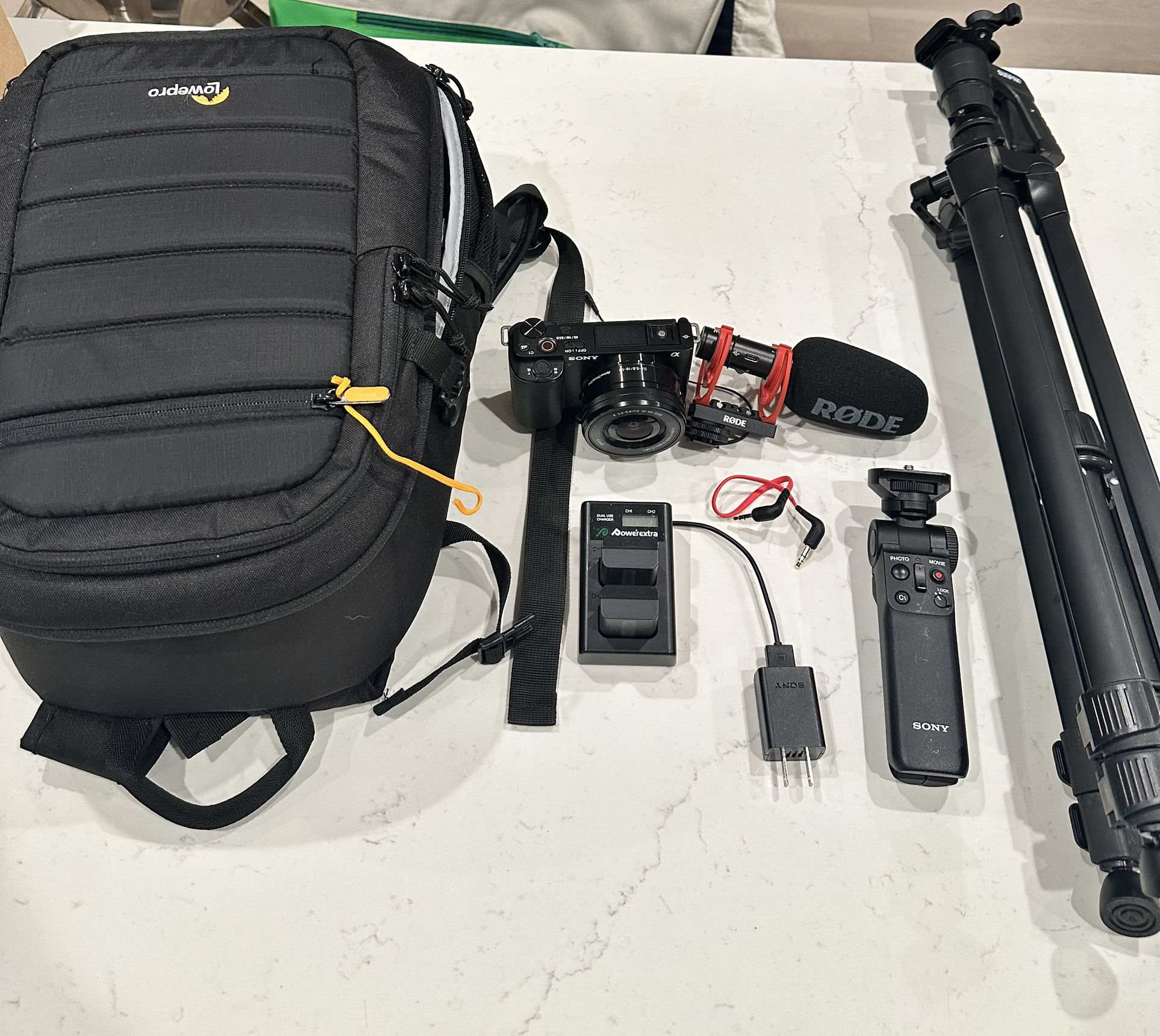 Complete Vlogging/Streaming Kit - Sony ZV-E10, RODE Mic, Tripod & More!