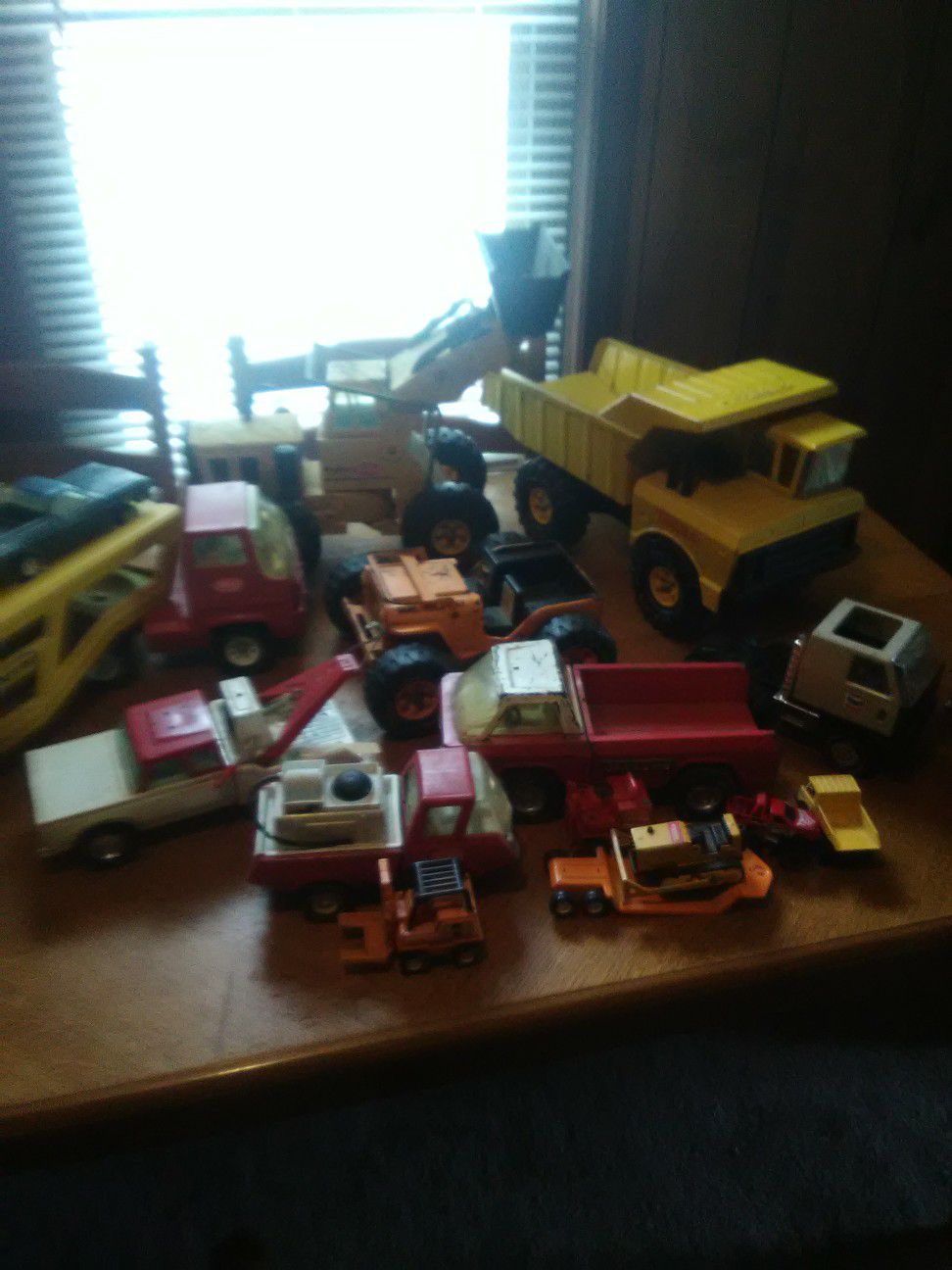 Vintage Tonka toy collection 10 pieces in total