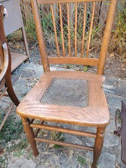 A lot of antique furniture sculptures jewelry boxes drawers tables