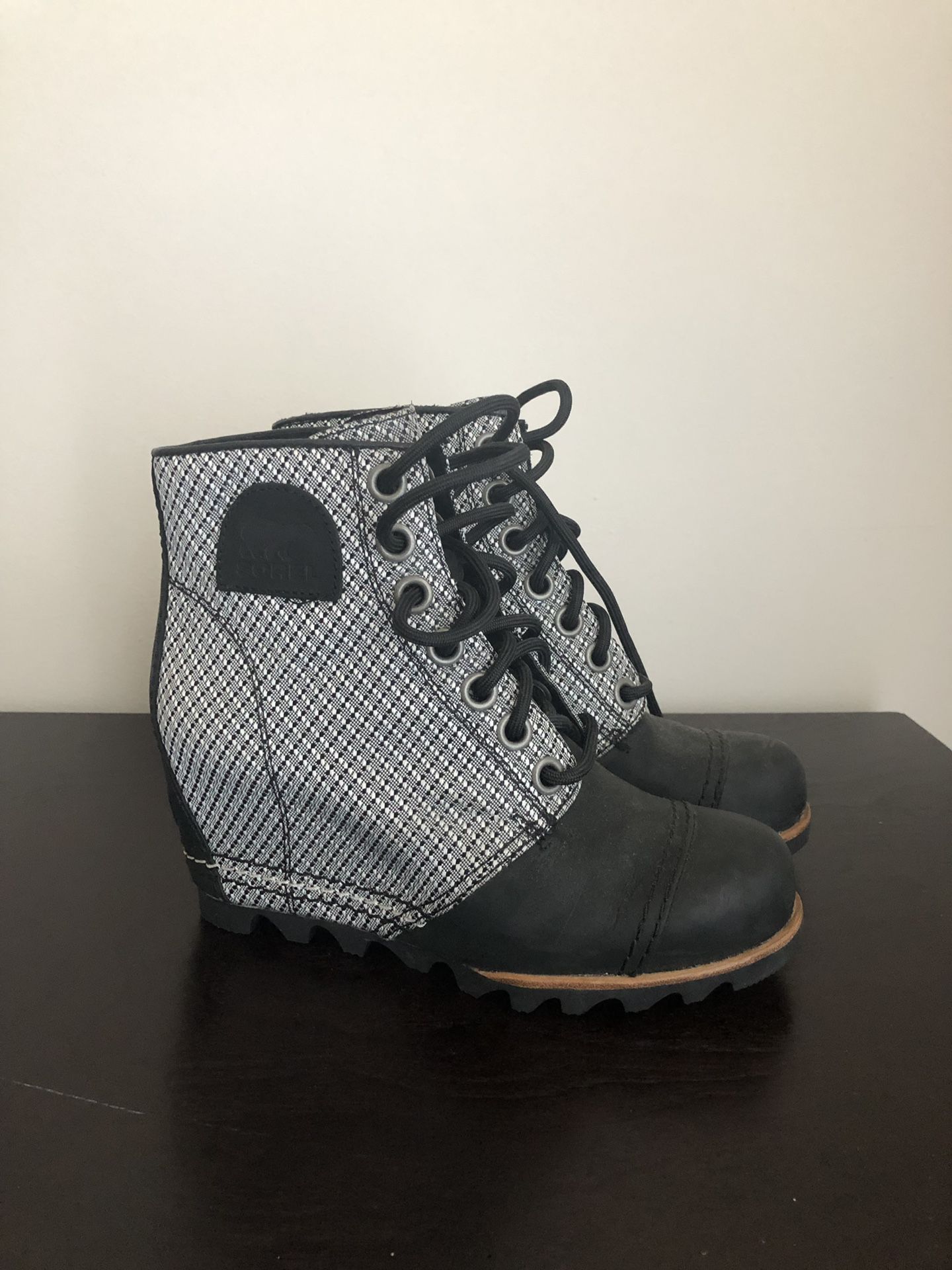 SOREL Wedge Boots - Women’s. Size 6