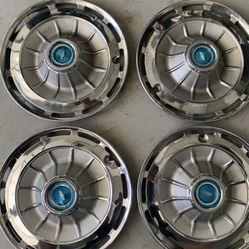 62 Chevy Impala Hudcaps