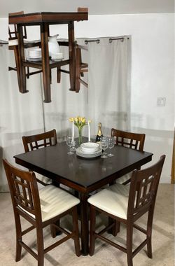 High Dining Table with Display Shelf and 4 Chairs PERFECT FOR APARTMENT