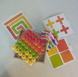 Lovevery Montessori Mosaic Button Board