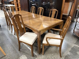 THOMASVILLE Vintage Huntley Nutmeg Extension Table w/ 8 Upholstered Chairs
