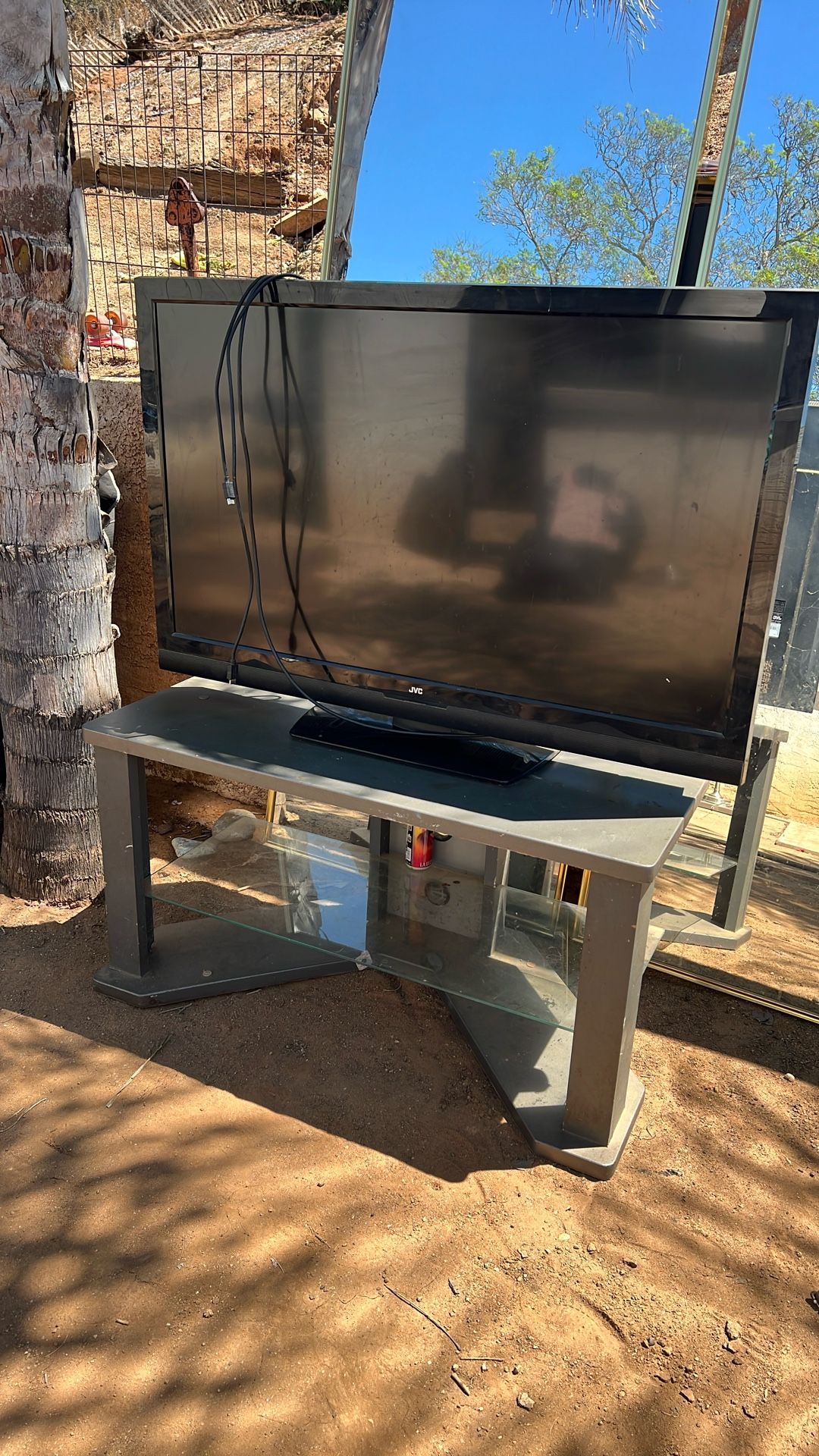 TV