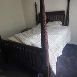 Solid Wood Queen Size Bed