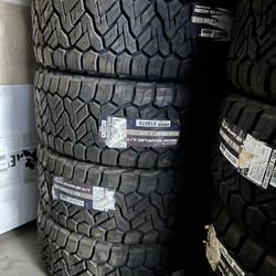LT37x13.50r20 Nitto Recon Grappler Tires (Brand New)