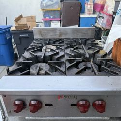 Wolf 4 Burner Countertop Range