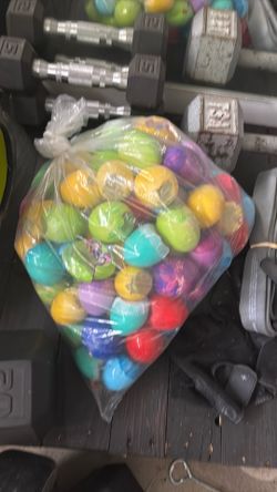 FREE!! Confetti eggs