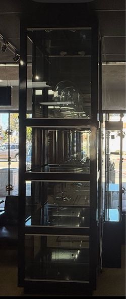 10 ft high display tower