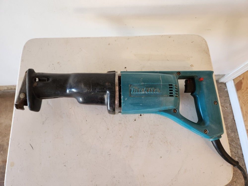 Makita Sawzall
