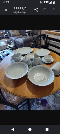Like New Royalton 8-Piece China Set