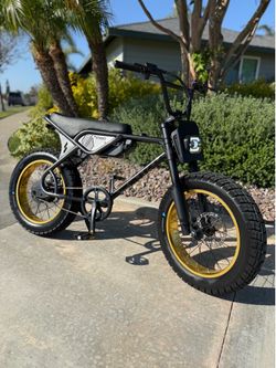 Throne Spyder (20 Miles 😳) 28MPH