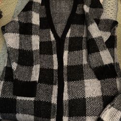 Torrid Cardigan Sz 3 Black And White 