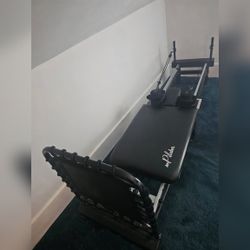 Aero Pilates Reformer - Very Good - Dover, NH