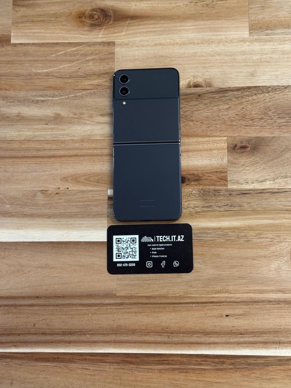 📱 Galaxy Z Flip4 | 256GB | Gray | Unlocked (Any Carrier)