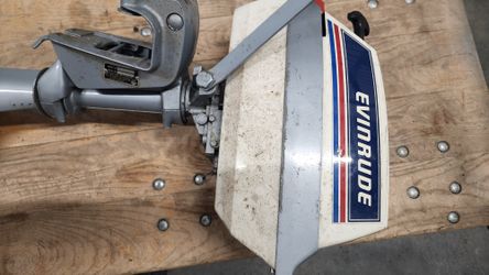 
1970 Evinrude 28 HP Outboard Motor – Untested / For Parts or Repair