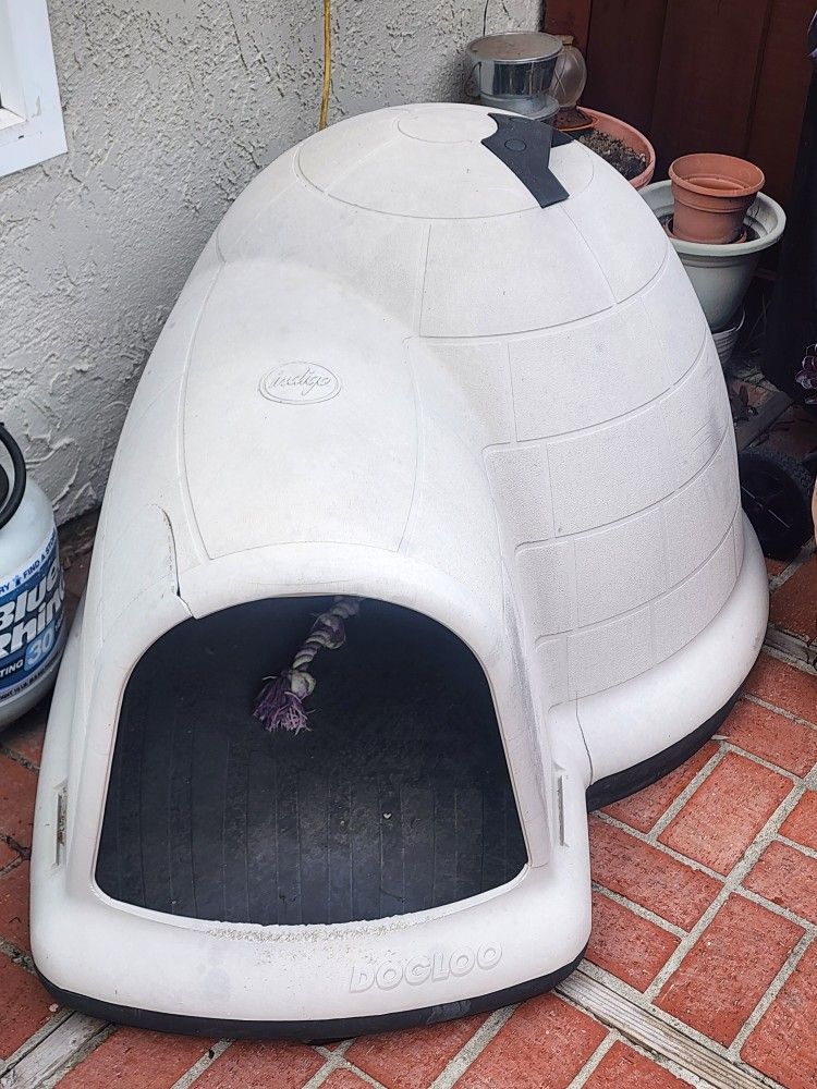 Indigo Dogloo Dog House Large Dog