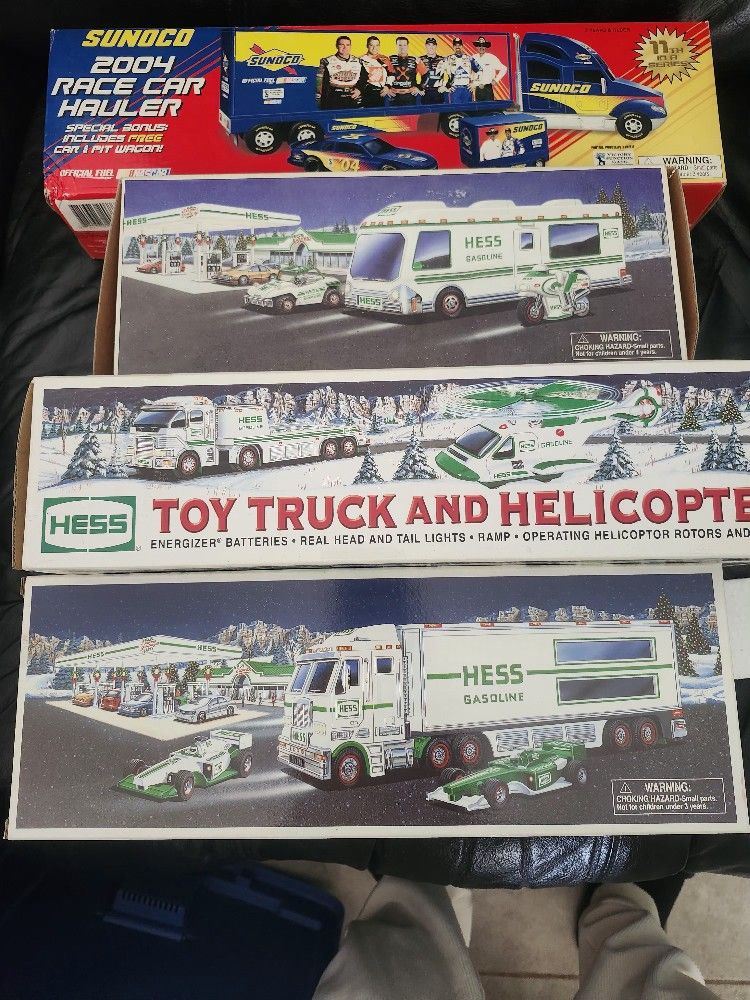 Hess Mobil And Sunoco Trucks 15 Total Collectibles & Art