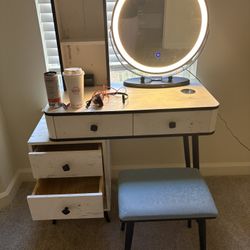Makeup Desk