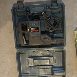 Bosch hammer drill 1-1/2 1200w