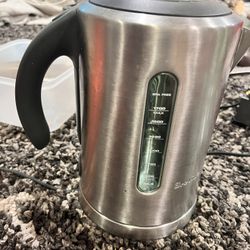 Electric Kettle In Excellent Condition 