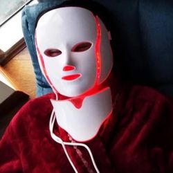 Nulife Beauty LED Anti Age Mask 