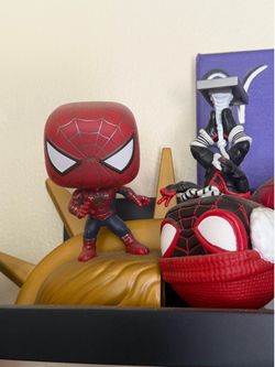 Spider man funkos