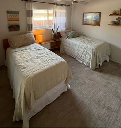 Set of Two Twin Beds with Mattresses and Box Springs