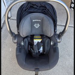 Uppa Baby Aria Car Seat with Base
