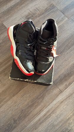 Playoff bred 11s size 8
