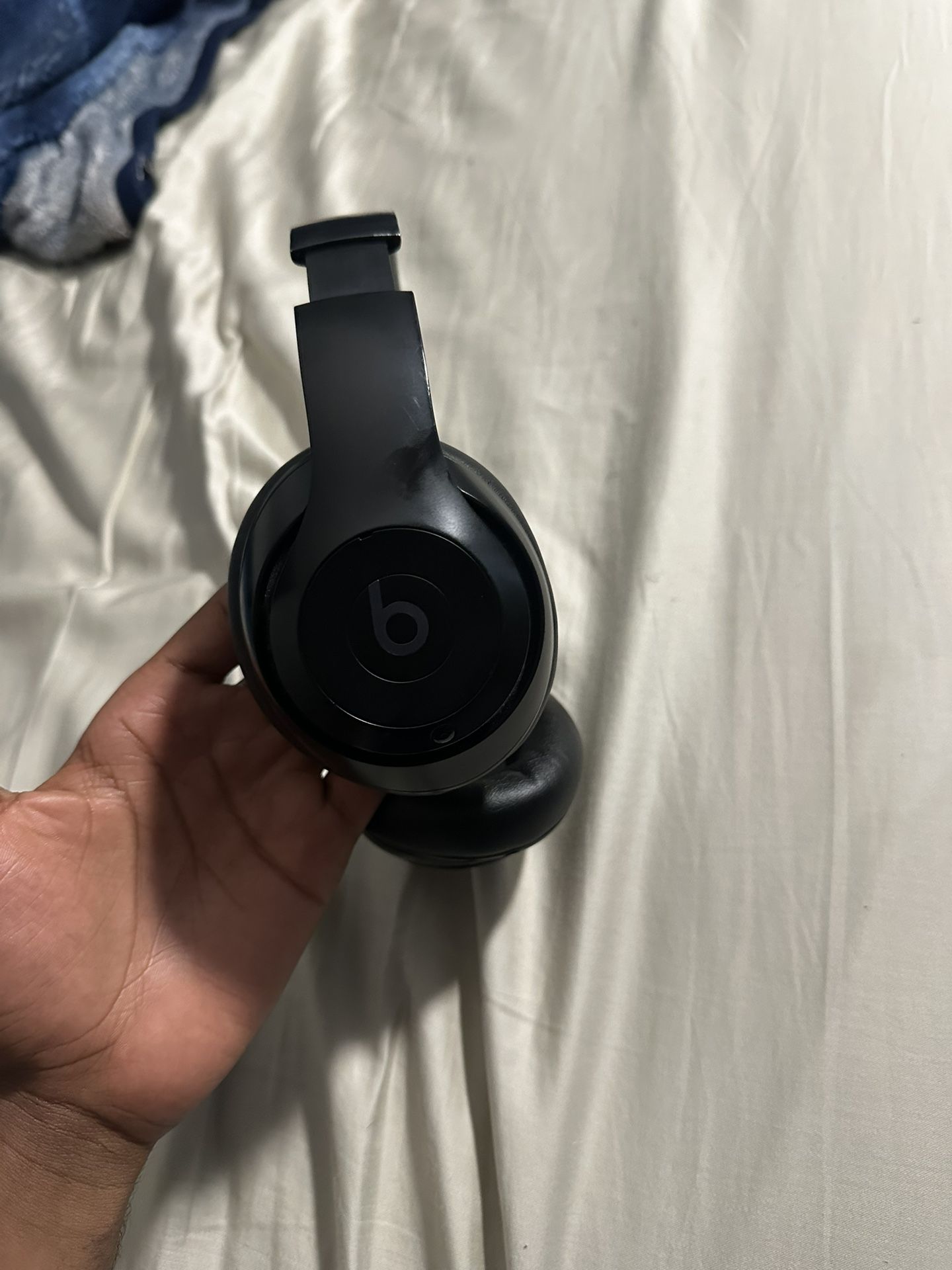 Beats Studio Pro