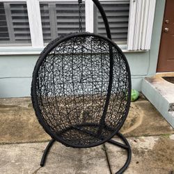 Outdoor patio swing chair - MUST GO TODAY