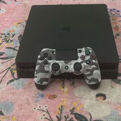 PS4 Never Used Still Works With Controller 