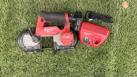 Milwaukee M12 FUEL Brushless Compact Band Saw