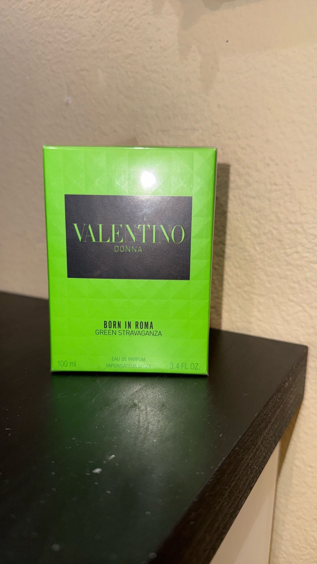 Valentino Donna Born in Roma Green Stravaganza sealed
