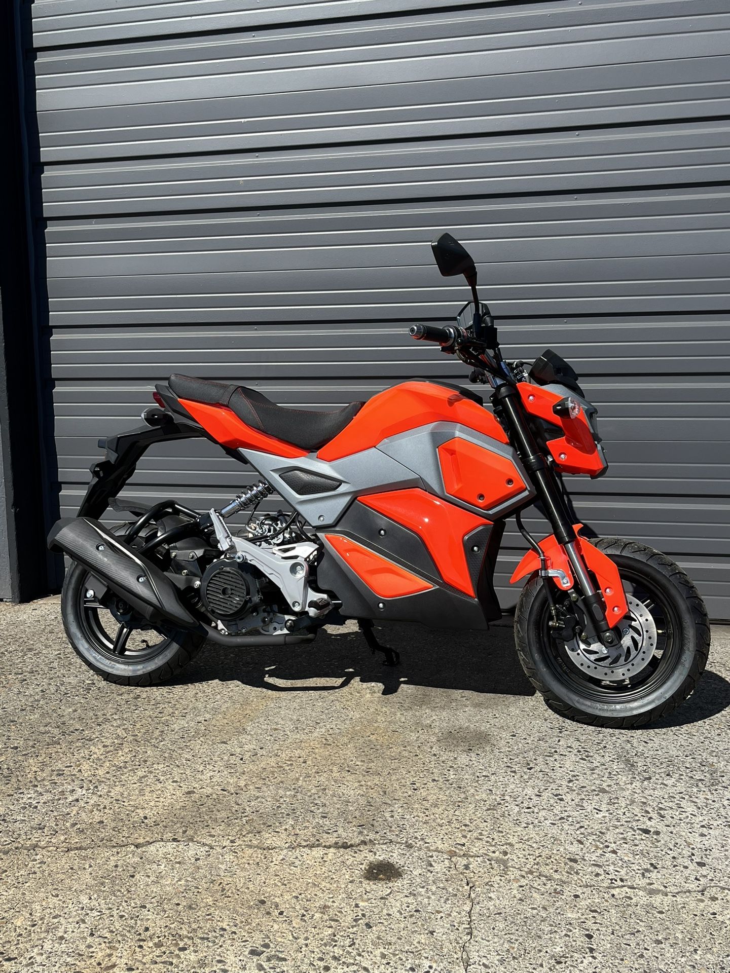 Brand New Cub 150cc Fully Automatic Mini Motorcycle.