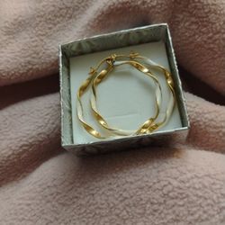 10k Hoop Earrings 